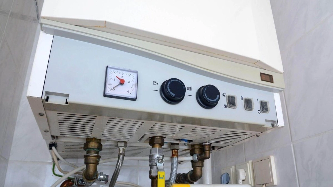 După criza apei, Câmpina se confruntă cu defecțiuni ale centralelor termice