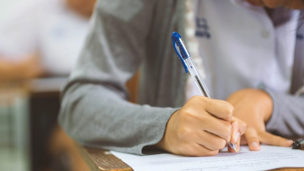 Rezultate îngrijorătoare la simularea Evaluării Naționale în Iași! Doar o treime dintre elevi au luat peste 5 la matematică