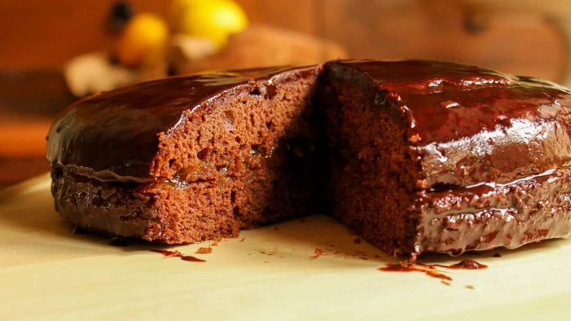 Tort Sacher – Rețeta pentru un deliciu vienez clasic, ideal pentru orice ocazie specială