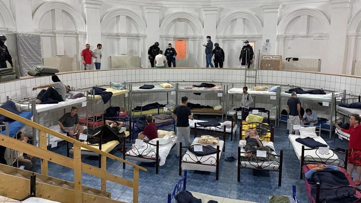 Peste 80 de persoane fără adăpost au fost cazate în centrele primăriei! Direcția de Asistență Socială oferă persoanelor vulnerabile sprijin în nopțile geroase