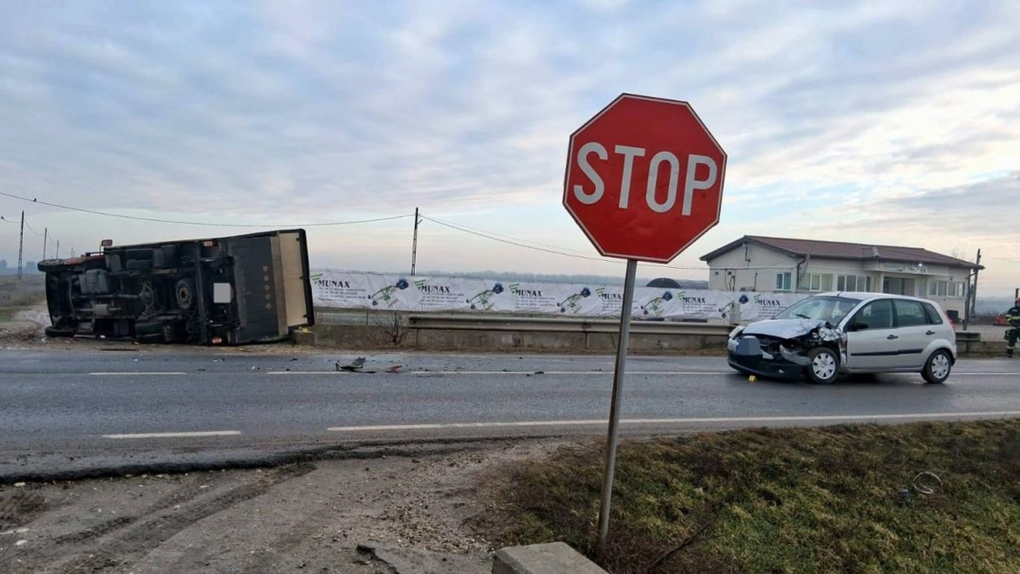 Accident grav la intrare în comuna Buzescu! O bătrână de 89 de ani, transportată de urgență la spital