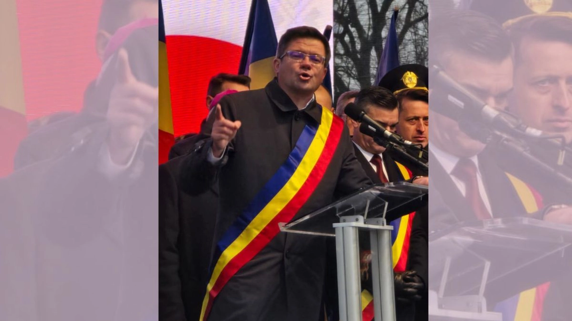Tablagiul Costel Alexe huiduit și el în timpul discursului