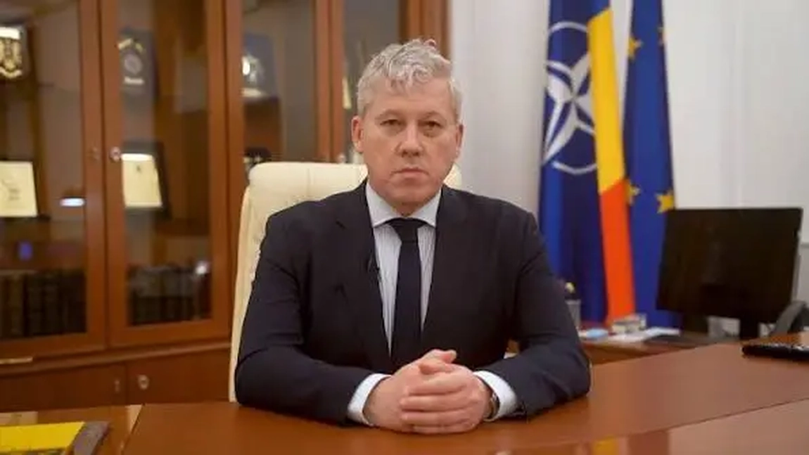 Groparul codurilor și cioclul guvernelor