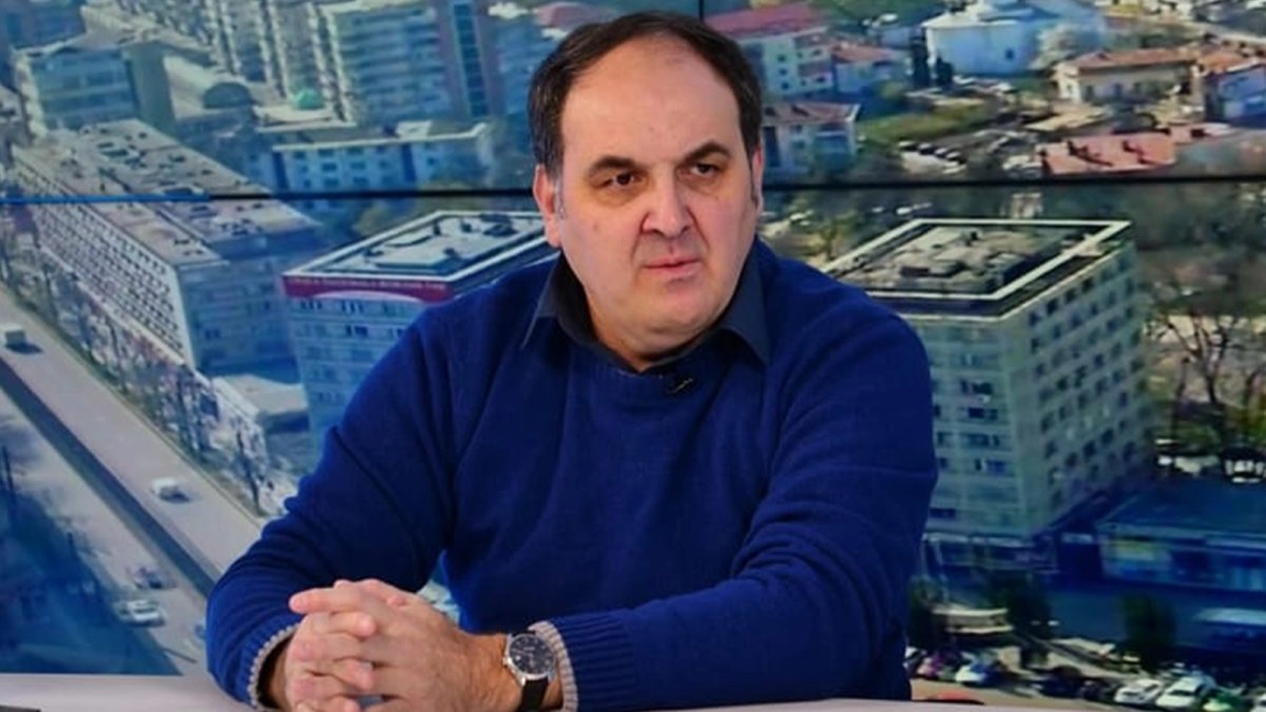 Președintele Uniunii Sindicatelor Libere din Învățământul Preuniversitar Iași, prof. Laviniu Lăcustă, spune că profesorii nu sunt repartizați în mod obiectiv în instituțiile de învățământ