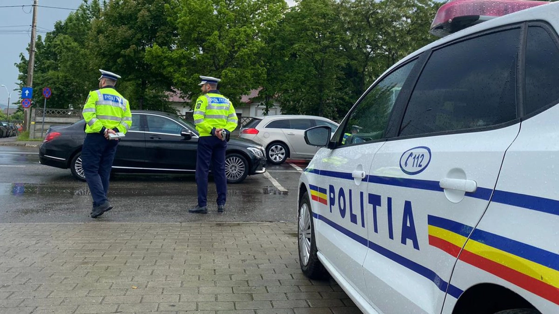 Polițiștii au împărțit amenzi în municipiul Iași șoferilor prinși încălcând legea