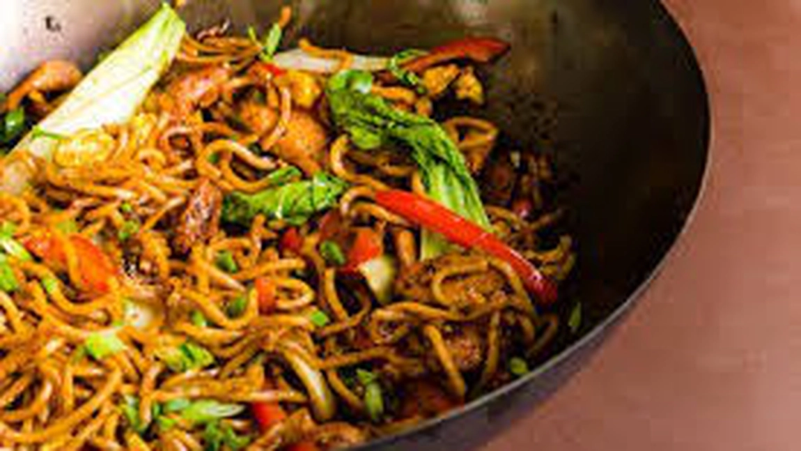 Rețete chinezești cu carne. Descoperă preparate delicioase de origine asiatică