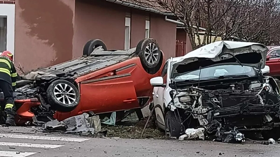 Accident rutier grav în Timișoara! O mamă și fiica sa de doar 10 ani au ajuns la spital, după ce un șofer nu le-a acordat prioritate