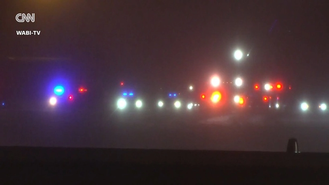 Accident aviatic! Cel puțin șapte persoane au murit după prăbușirea unui avion