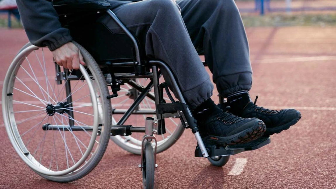 Când se dă a-13-a indemnizație de handicap? Iată ce prevede legea!