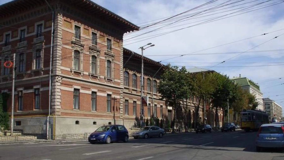 Colegiul Național Iași a achiziționat două laboratoare SMART prin PNRR