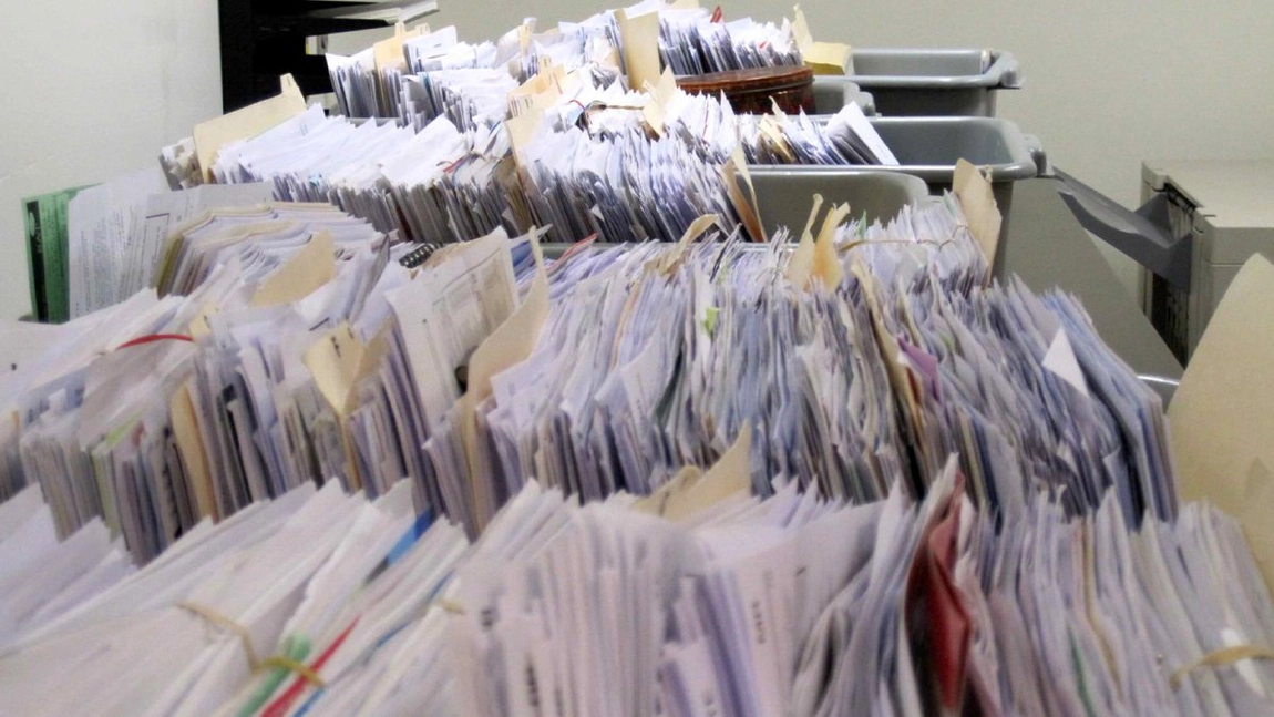 Procese lungi, care se târăsc ani de zile în instanțele judiciare din Iași. Amânări peste amânări, care duc la cheltuieli crescute pentru justițiabili