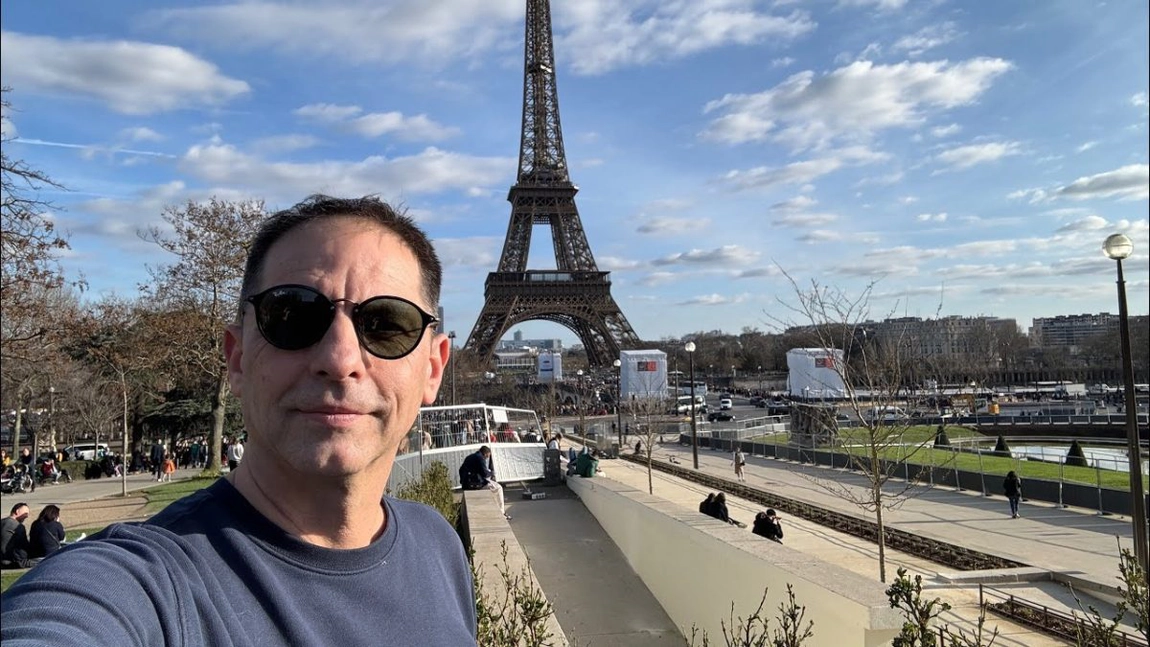 Dan Negru, jefuit în Paris de patru hoți români. I-au luat tot, apoi l-au sunat să-i înapoieze lucrurile