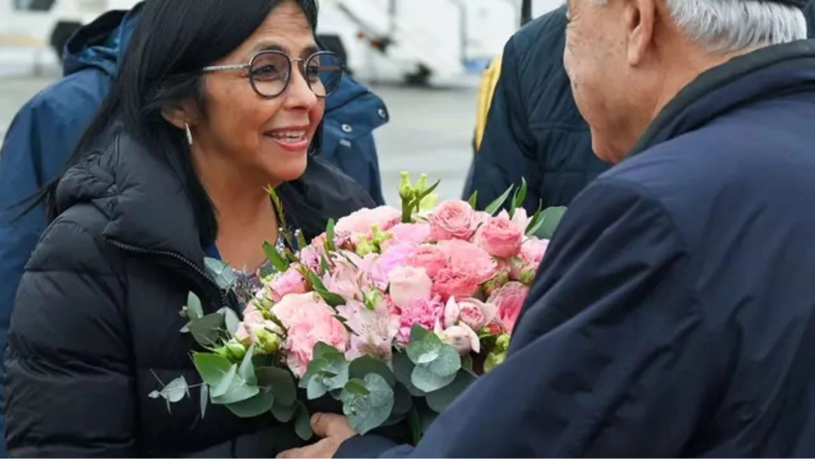 Cine este Delcy Rodríguez, femeia aleasă președinte interimar al Venezuelei. „Tigroaica lui Maduro” a preluat puterea la Caracas