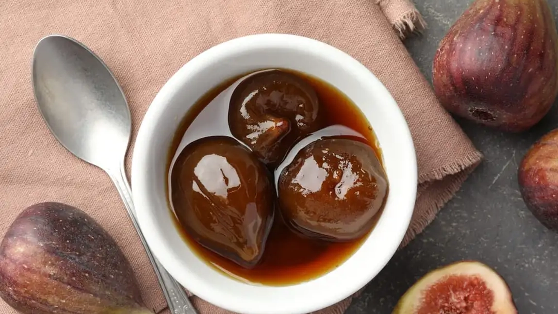 Dulceață de smochine întregi. Gustul care îți va aduce aminte de copilărie și bucătăria bunicilor!