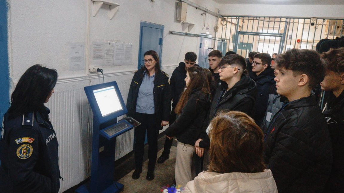 Proiect educațional inedit la Iași! Elevii învață lecții de viață în penitenciar: „MAI dăm examen la PURTARE”