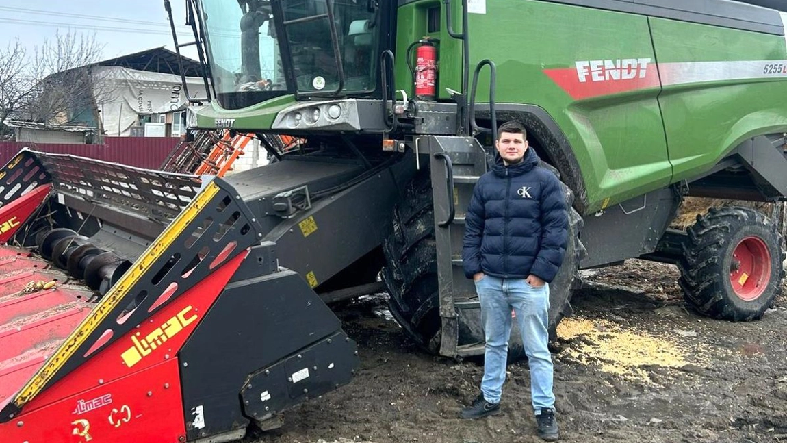 Tânăr fermier din Iași, la doar 21 de ani! Are 300 de hectare lucrate și un plan clar pentru viitorul agriculturii