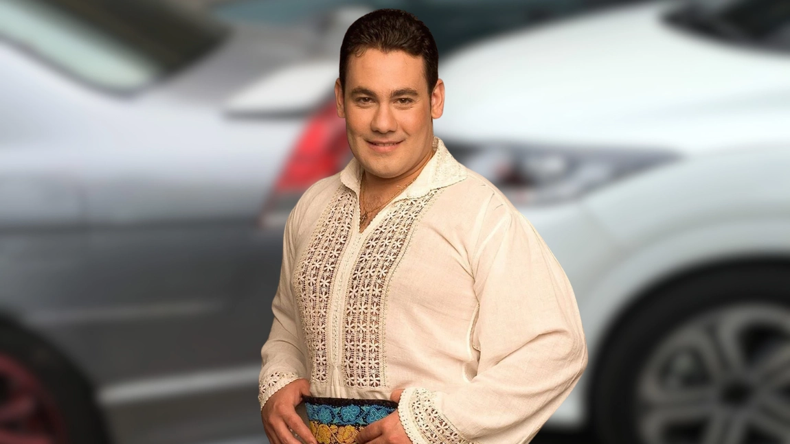 Ce a găsit Ionuț Dolănescu la mormântul tatălui său. Artistul nu a fost uitat