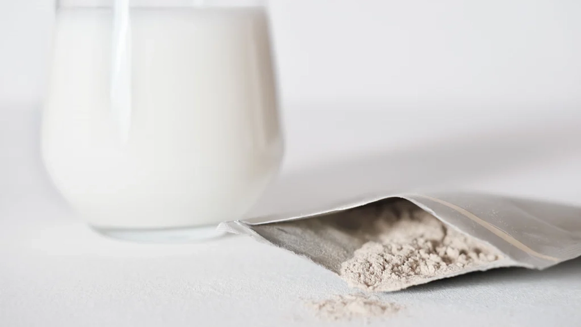 Laptele praf pentru sugari, scos de la vânzare. A fost retras şi din România