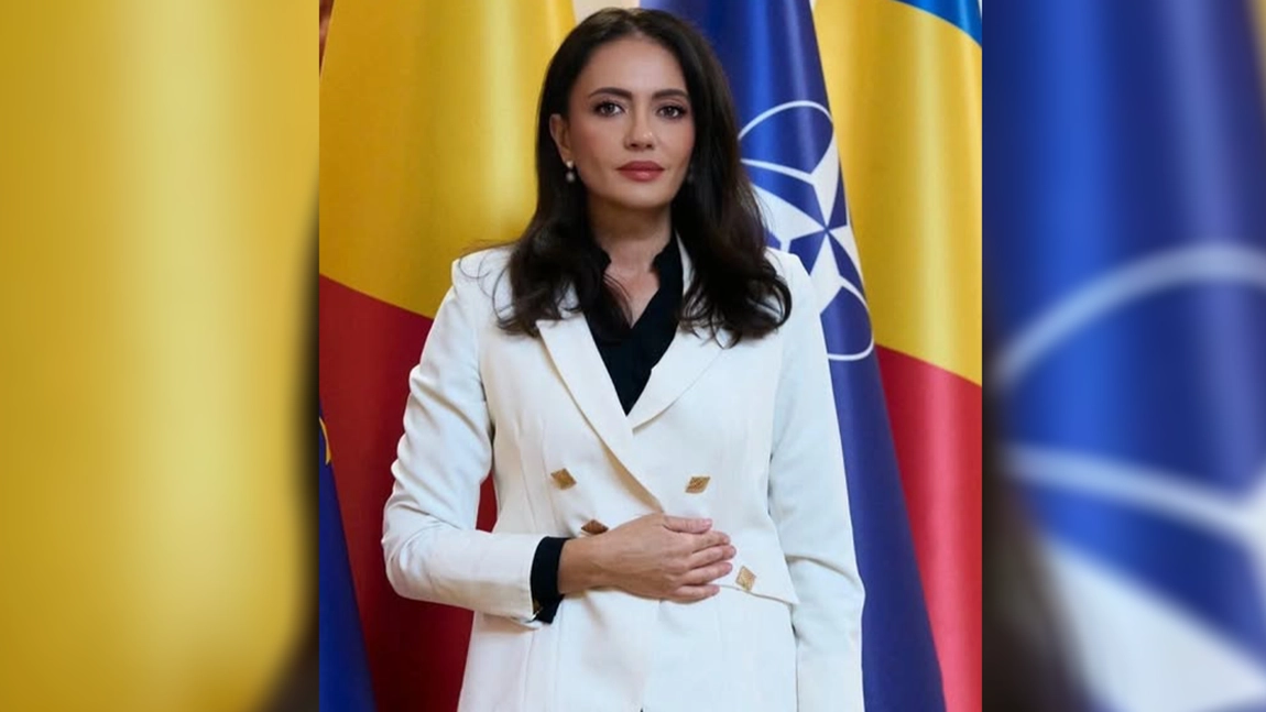 Deputatul AUR Laura Gherasim, președintele comisiei pentru cercetarea abuzurilor, combaterea corupției și petiții: „Arăt dosarele pentru oamenii de acasă care se întreabă ce facem în Parlament”