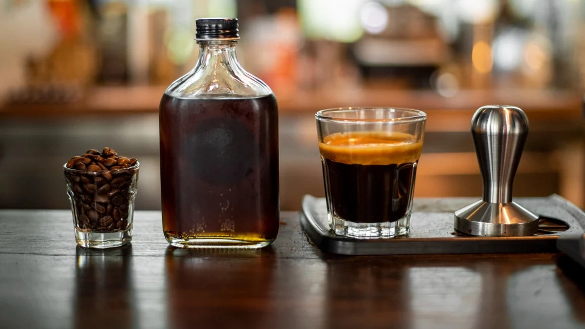 Lichior de cafea – Rețetă simplă și aromată, simplu de făcut în casă