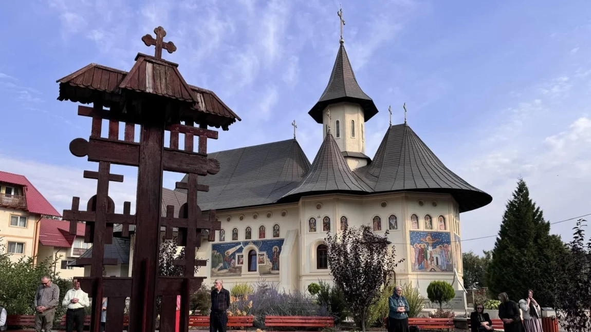 De ce merită vizitată Mănăstirea Bogdănești? Iată ce găzduiește și cât de deosebită este!