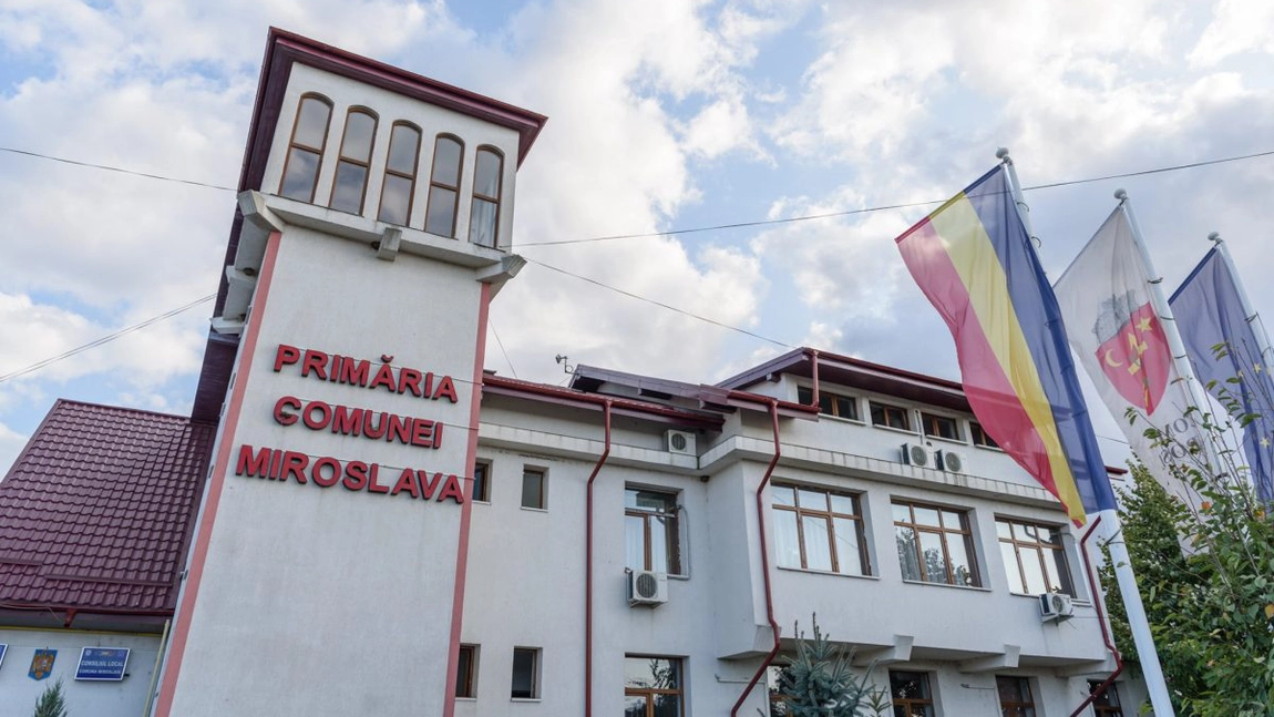 Licitația privind modernizarea drumurilor din comuna Miroslava a intrat în linie dreaptă! Patru firme au depus ofertele financiare pentru contractul de peste 4 milioane de euro