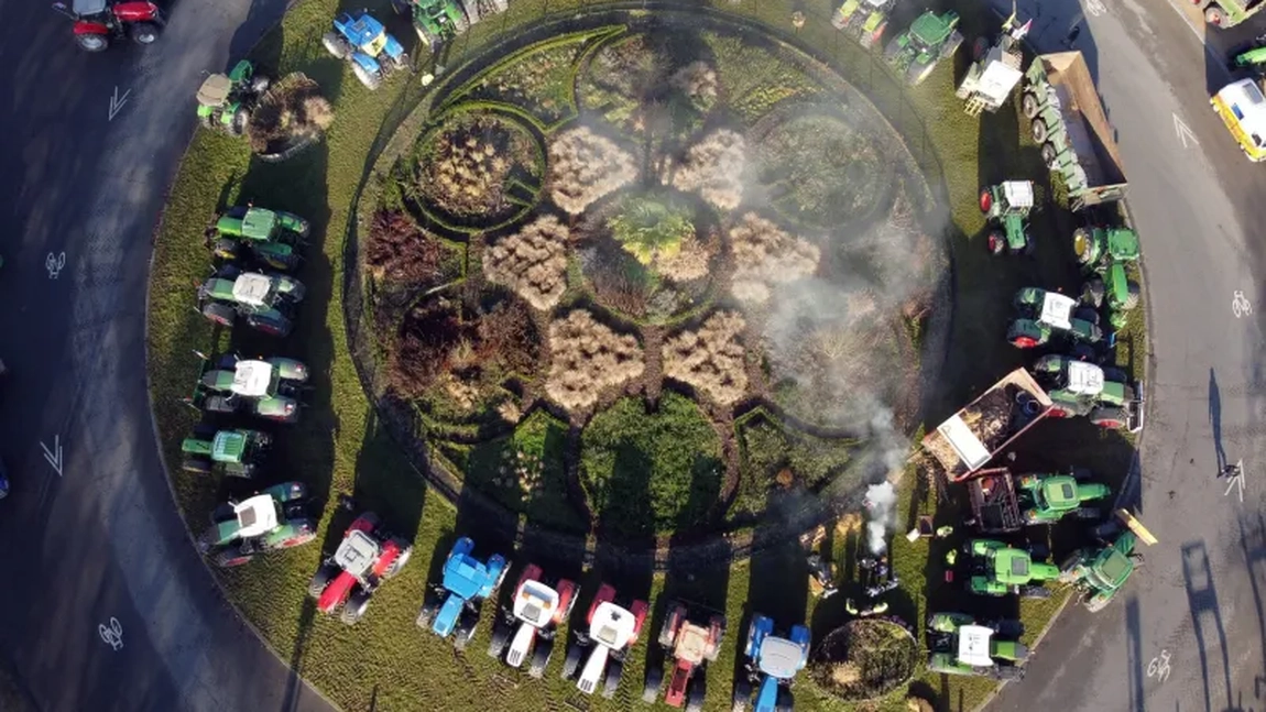 Fermierii români ies în stradă la Strasbourg! Protest masiv împotriva Acordului Mercosur