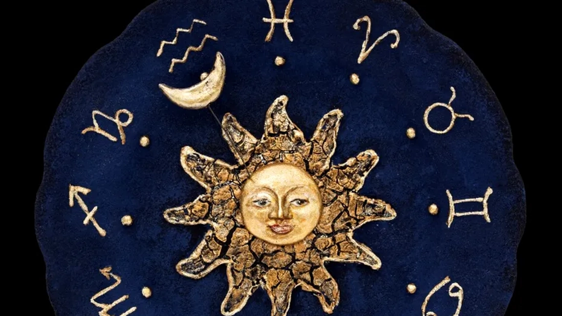 Zodiile norocoase în februarie 2026! Soarta le surâde, protejate de astre și cu schimbări majore la job