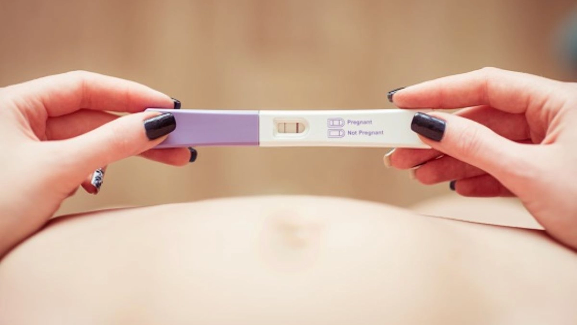 Ce simptome ai la 3-4 săptămâni de sarcină? Iată care sunt primele semne timpurii că ești însărcinată!