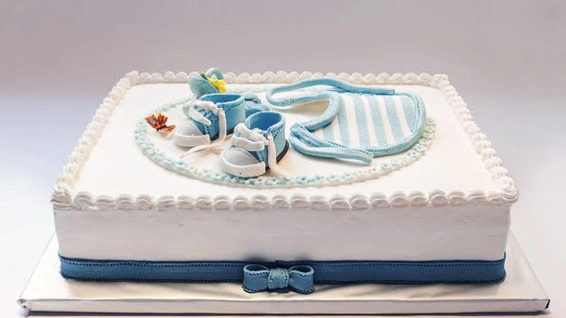 Rețetă de tort de botez pentru băiat. Iată cum îl poți prepara acasă!