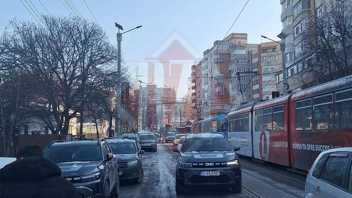 Circulația tramvaielor a fost blocată pe strada Arcu din cauza unui vagon defect