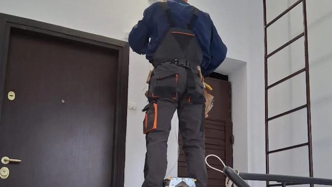 De ce interfonul este primul sistem de siguranță al unui bloc (și de ce contează mai mult decât crezi)