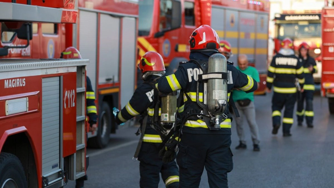 Se poate face înscriere la pompieri fără bac? Iată ce condiții trebuie să îndeplinească tinerii!