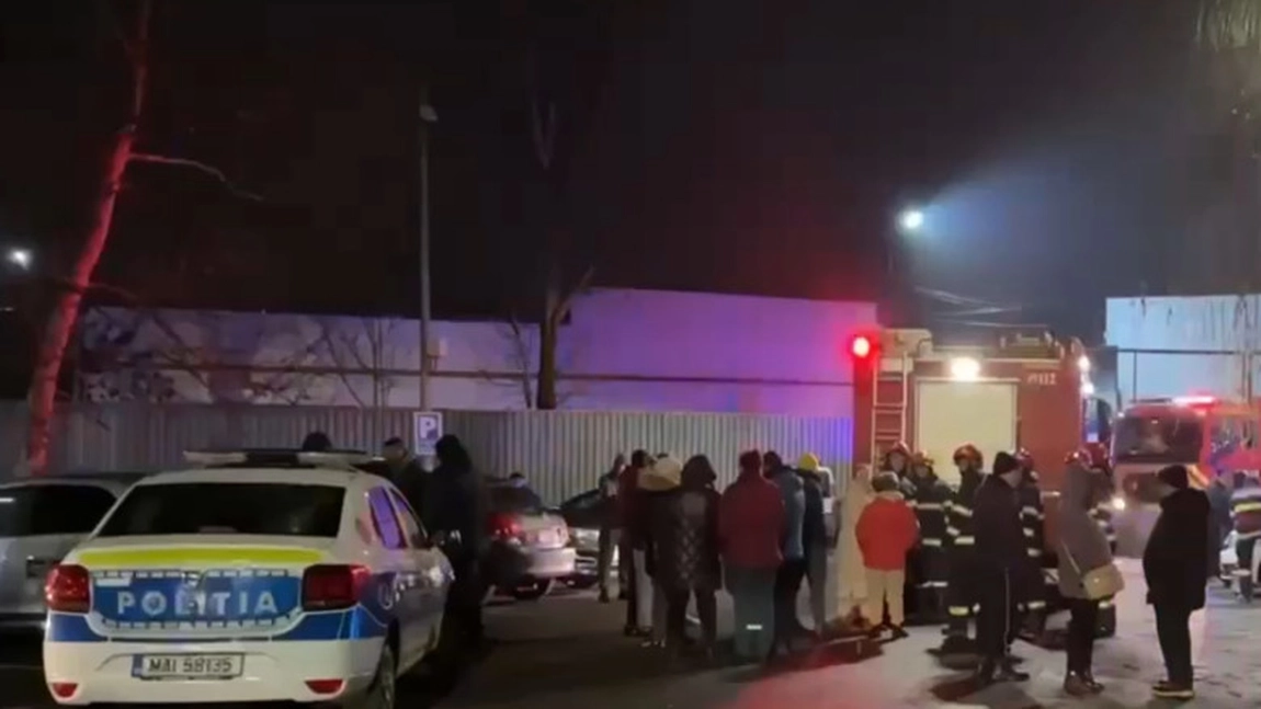 Explozie într-un bloc! 40 de persoane au fost afectate