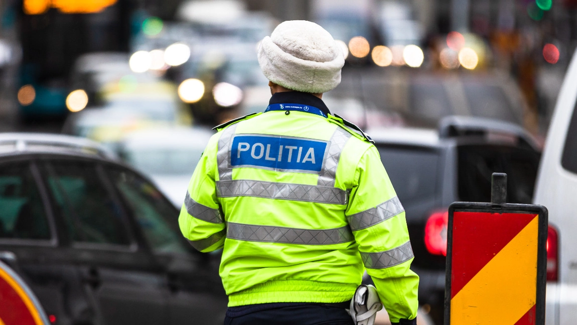 Șoferii care nu au dat prioritate de trecere pietonilor au fost „vânați” de polițiștii rutieri. Iată câți au rămas fără permisul de conducere