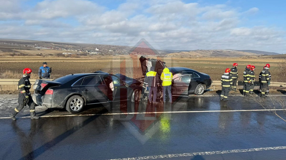 Cauza producerii accidentului rutier de la Ciortești. Circulația este blocată pe ambele sensuri de mers, după ce două mașini s-au izbit frontal