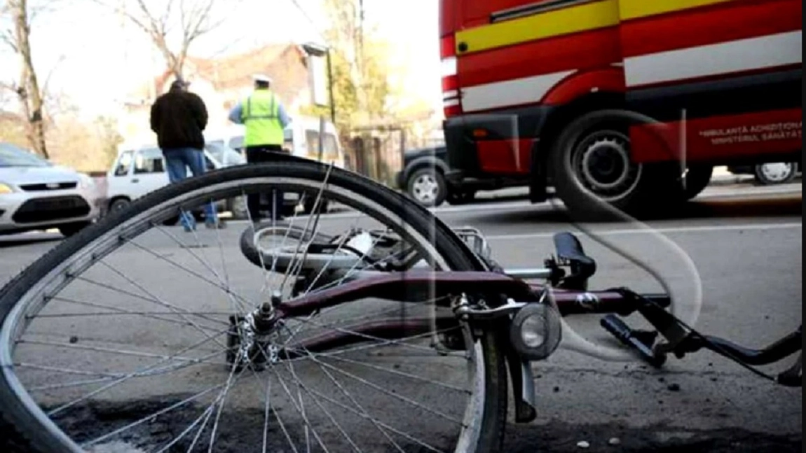 I s-a făcut dreptate după 12 ani! Biciclistul rămas fără splină din cauza unei gropi din București va primi daune de 100.000 de euro