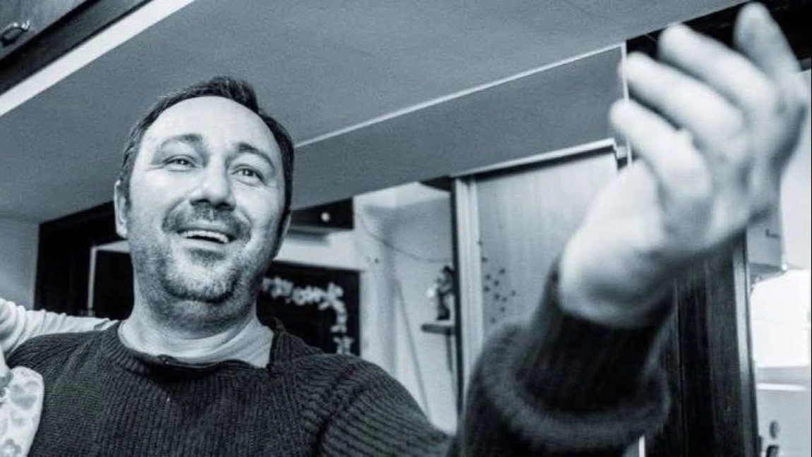 Descoperire macabră la Vama Veche. El este omul de afaceri care a fost găsit spânzurat în camping