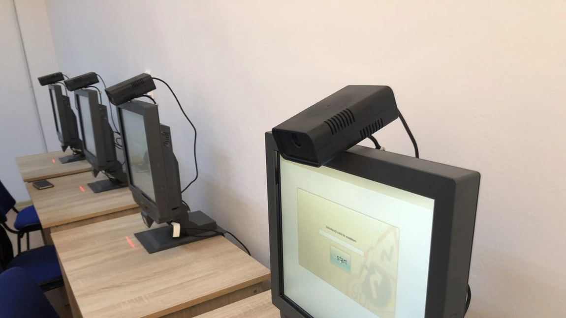 Câte întrebări sunt la categoria B? Iată tot ce trebuie să știi despre structura și probele de la examenul auto