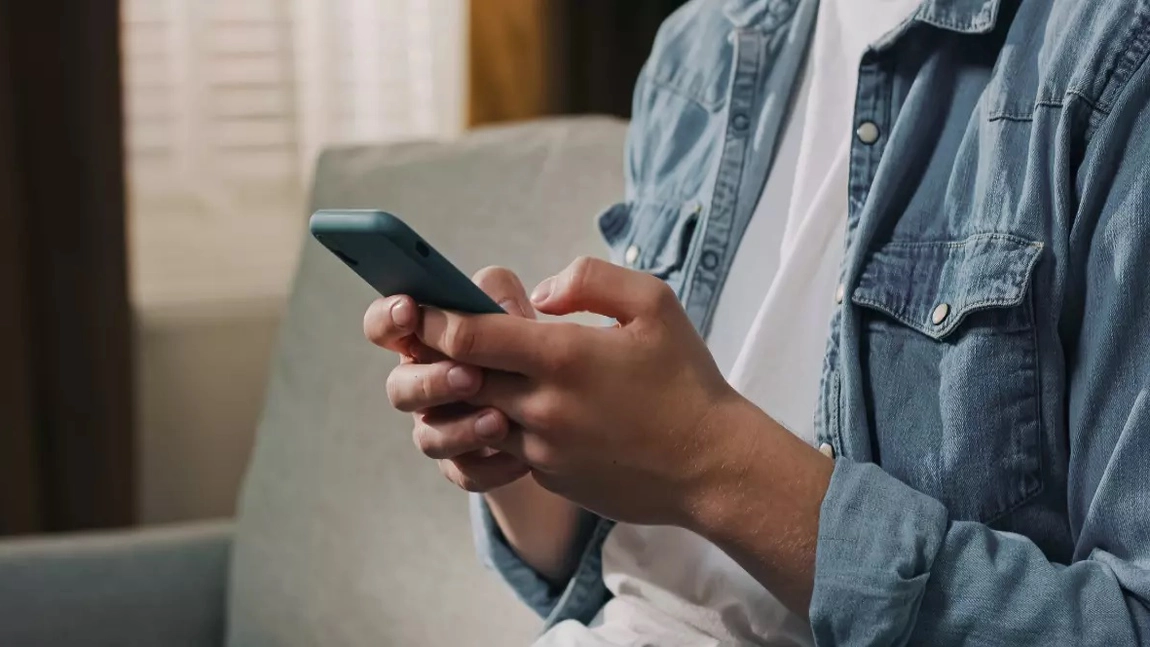 Ce țară are prefixul +9? Iată cum recunoști când ești sunat de hackeri!