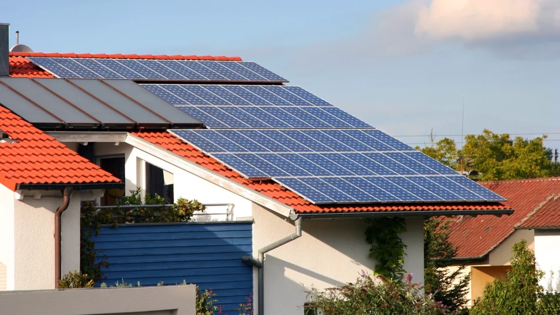 Care sunt cele mai bune baterii pentru panouri fotovoltaice? Iată cum să faci alegerea corectă!