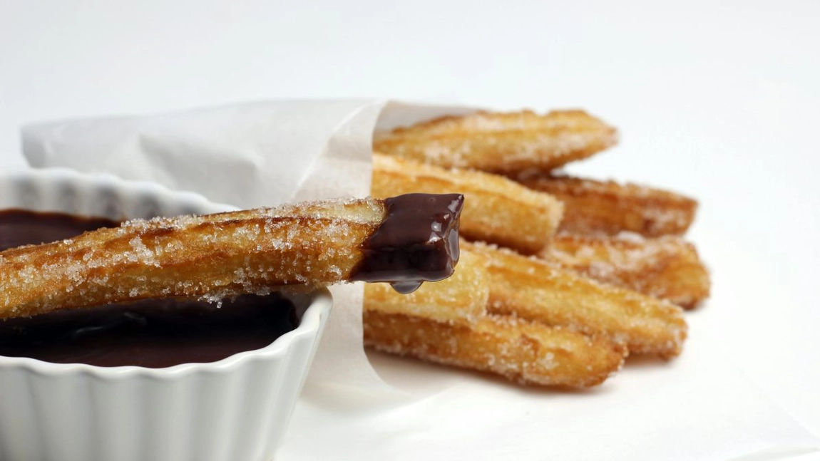 Rețeta pentru churros – Desert tradițional spaniol, ideal pentru orice ocazie