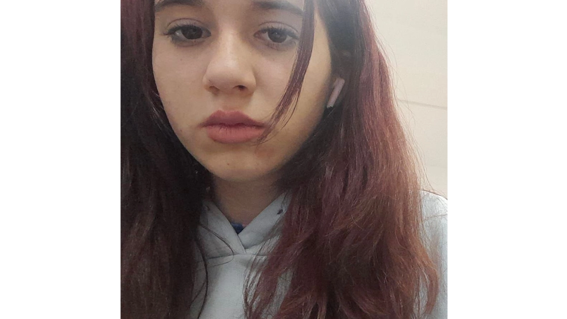 Ați văzut-o? O tânără în vârstă de 15 de ani a fost dată dispărută - UPDATE