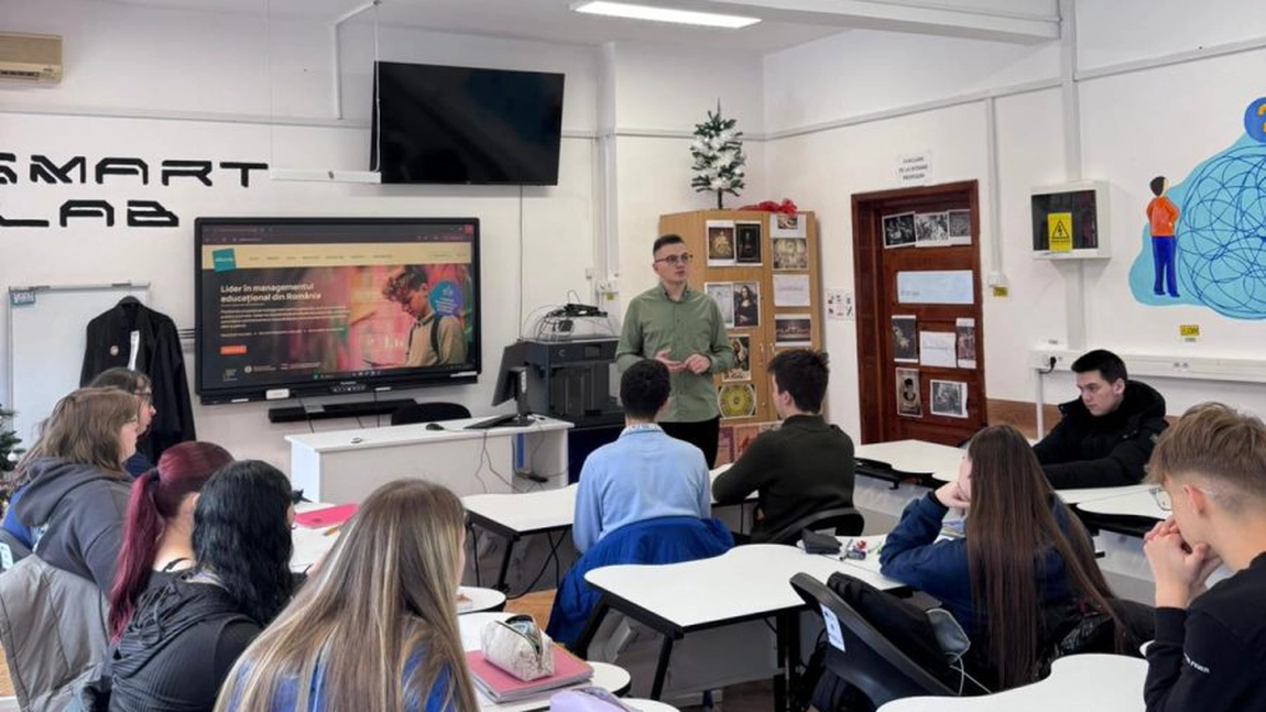 Judecătorul Costică Ciocan, dialog cu elevii de la Colegiul „Vasile Adamachi” din Iași despre protecția minorilor și violență