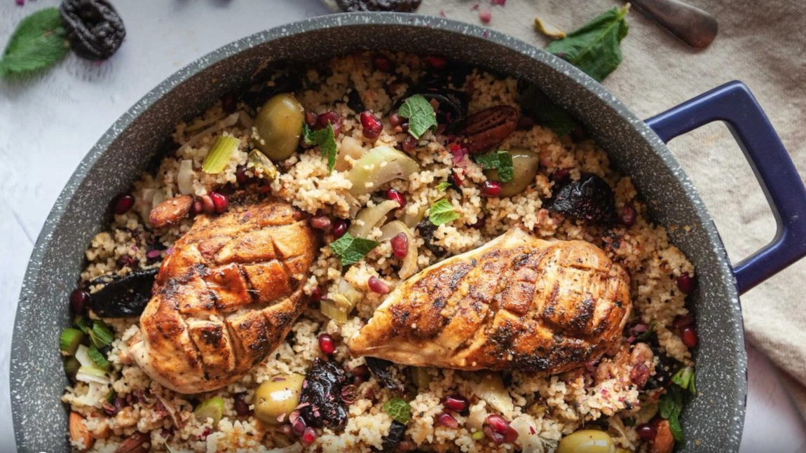 Cușcuș cu pui – Rețetă simplă și gustoasă pentru o masă rapidă