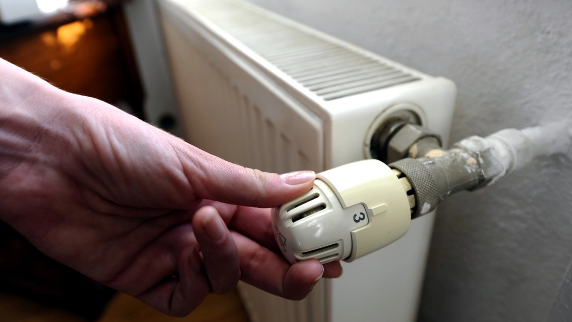 Dacă închid un calorifer, consum mai puțin? Iată câteva metode simple pentru a reduce factura la încălzire!