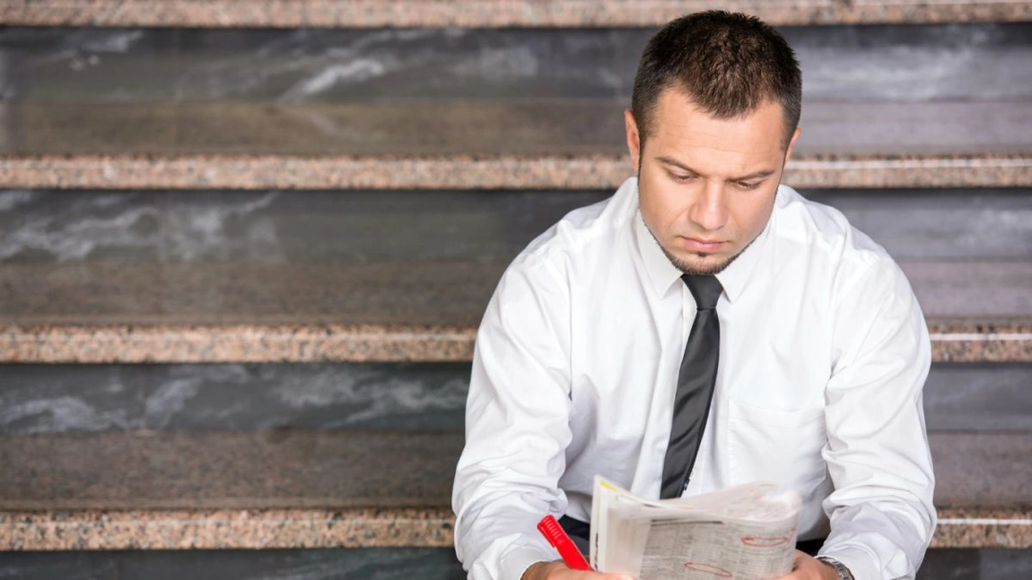 Tot mai puțini români au un loc de muncă. Șomajul este în creștere, conform INS