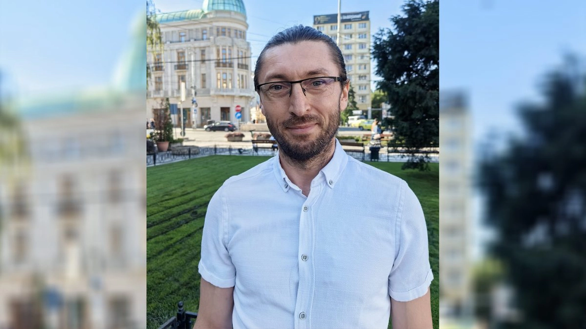 Prodecanul Facultății de Litere a UAIC, lect. dr. Ilie Moisuc, răspunde acuzațiilor formulate de studenții care reclamă lipsa de interes față de problemele studențești și comportamentul inadecvat