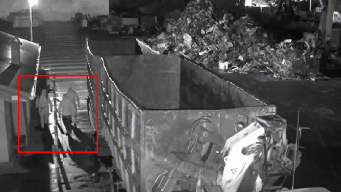 Polițiștii din Iași cer sprijinul cetățenilor. Dacă îi recunoaște cineva pe acești bărbați să sune imediat la 112