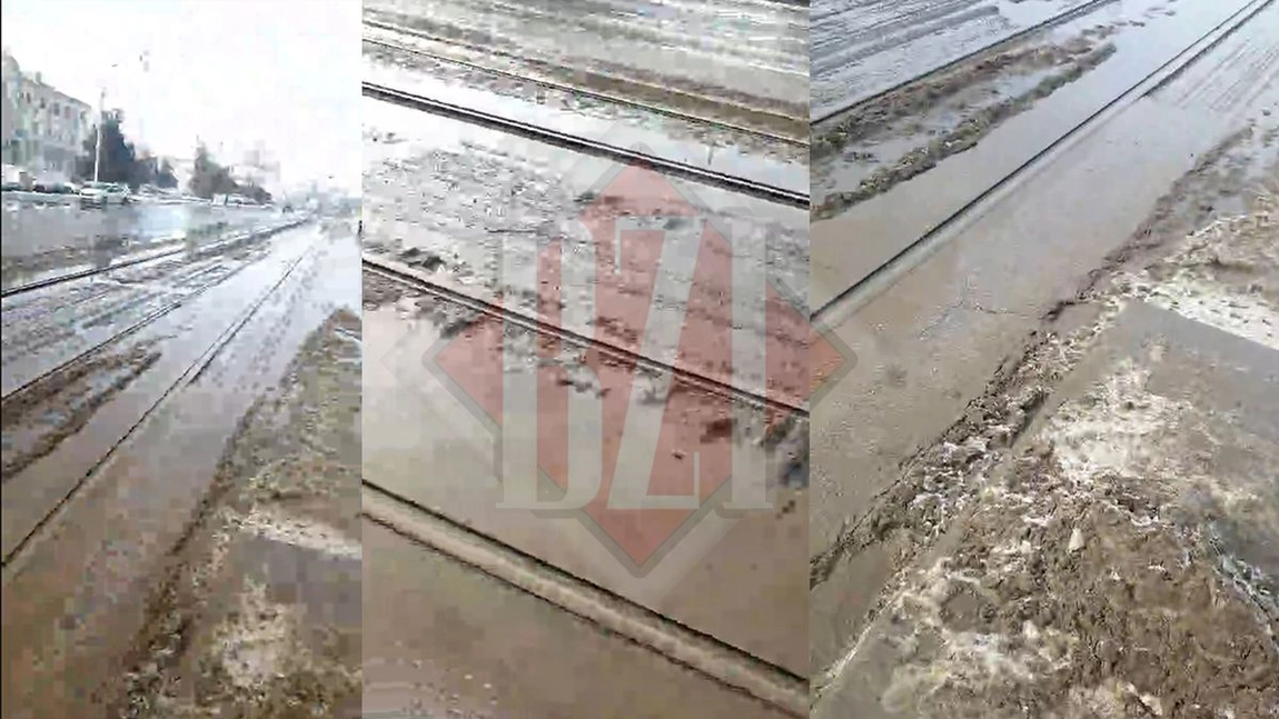 Așa îi tratează Mihai Chirica pe ieșeni! Oamenii sunt nevoiți să meargă prin mocirlă până la stațiile de transport în comun - VIDEO